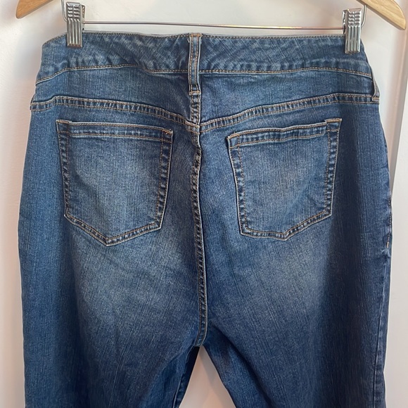 Relaxed boot cut jeans from Torrid sz 18Tall - Picture 5 of 5